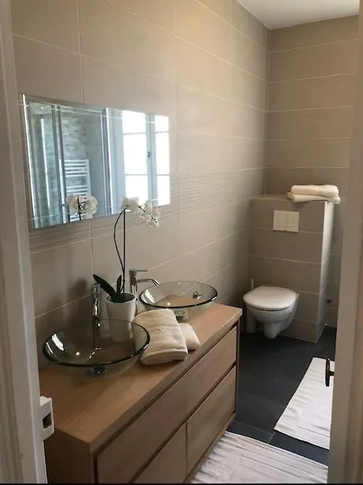 Une Maison A Paříž